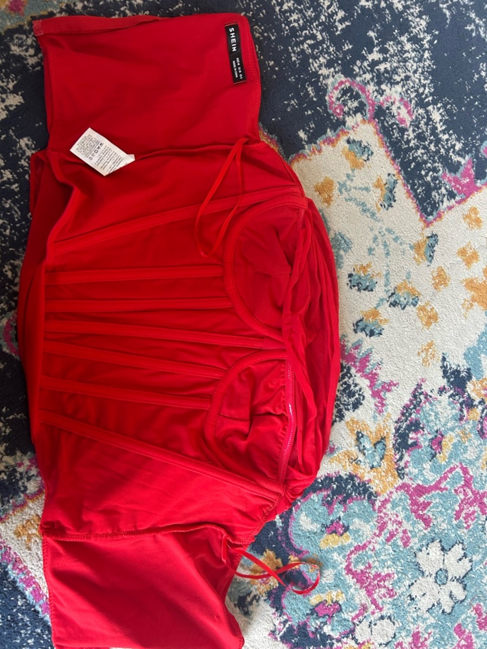 Red Ruched Strapless corset - Picture 5 of 5